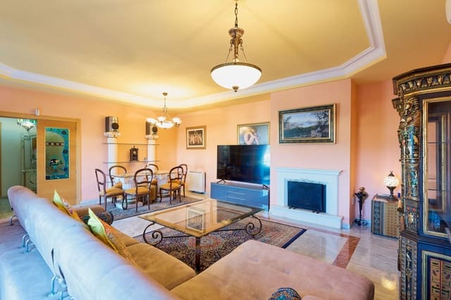 5 slaapkamer Villa te koop in Málaga stad met zwembad garage - € 1.380.000 (Ref: 8815461)