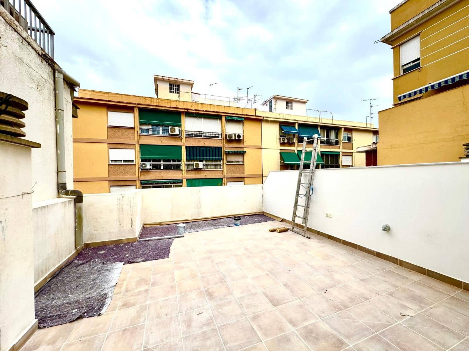 1 soveværelse Lejlighed til salg i Malaga by - € 240.000 (Ref: 9047664)