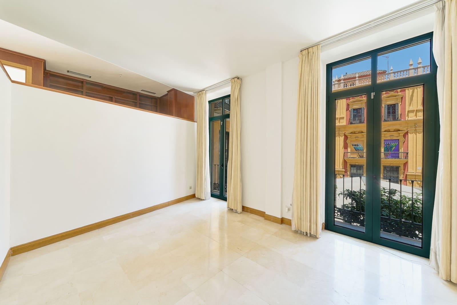 3 slaapkamer Flat te koop in Malaga stad - € 750.000 (Ref: 9097878)