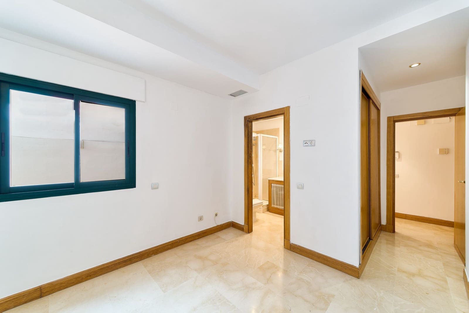 3 slaapkamer Flat te koop in Malaga stad - € 750.000 (Ref: 9097878)