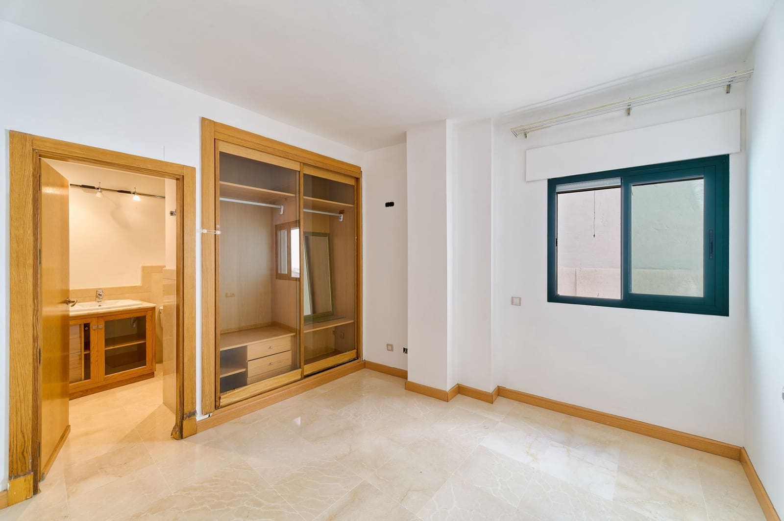 3 slaapkamer Flat te koop in Malaga stad - € 750.000 (Ref: 9097878)