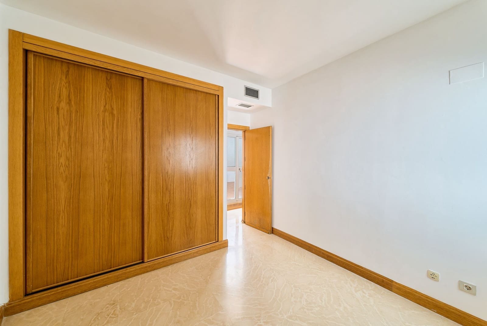 3 slaapkamer Flat te koop in Malaga stad - € 750.000 (Ref: 9097878)