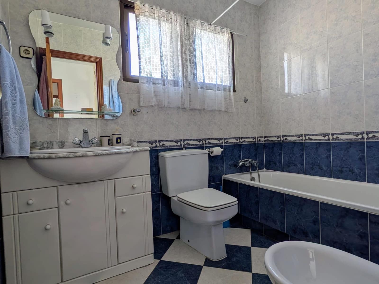 3 soveværelse Semi-Rækkehus til salg i La Cala del Moral med garage - € 550.000 (Ref: 9106271)