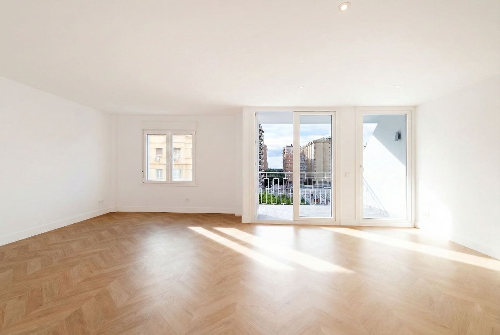 3 soveværelse Lejlighed til salg i Malaga by - € 930.000 (Ref: 9145226)