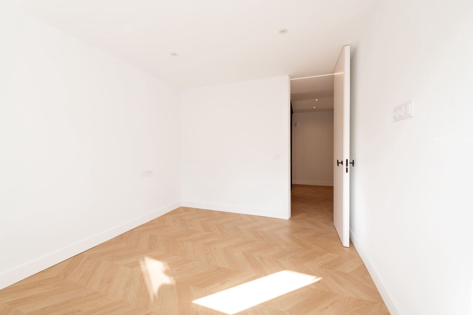 3 soveværelse Lejlighed til salg i Malaga by - € 930.000 (Ref: 9145226)