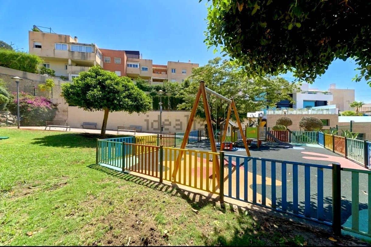 3 makuuhuone Asunto myytävänä paikassa Malaga kaupunki mukana uima-altaan 
autotalli - 650 000 € (Ref: 9162042)