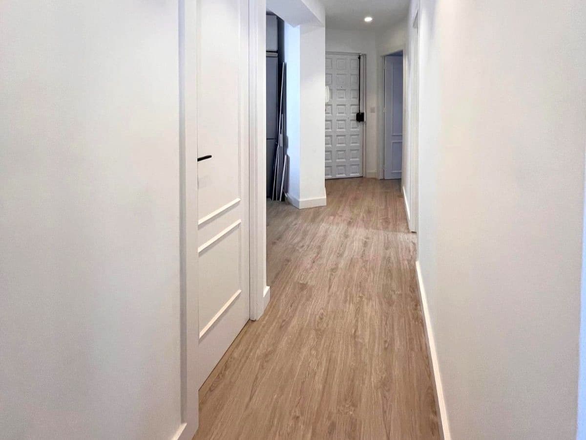 Piso de 3 habitaciones en Málaga ciudad en venta - 299.000 € (Ref: 9251850)
