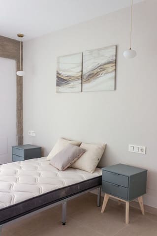 3 slaapkamer Villa te koop in Málaga stad met zwembad garage - € 750.000 (Ref: 9251851)