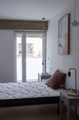 3 slaapkamer Villa te koop in Málaga stad met zwembad garage - € 750.000 (Ref: 9251851)