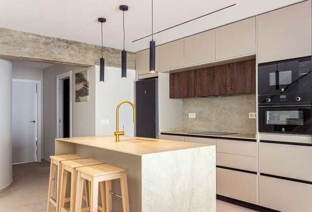 3 slaapkamer Villa te koop in Málaga stad met zwembad garage - € 750.000 (Ref: 9251851)