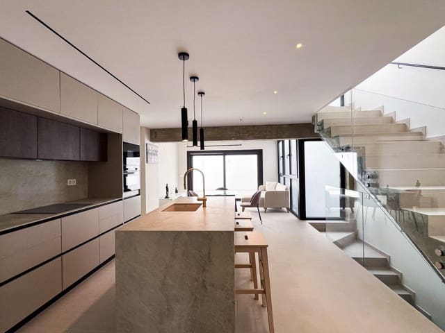 3 slaapkamer Villa te koop in Málaga stad met zwembad garage - € 750.000 (Ref: 9251851)