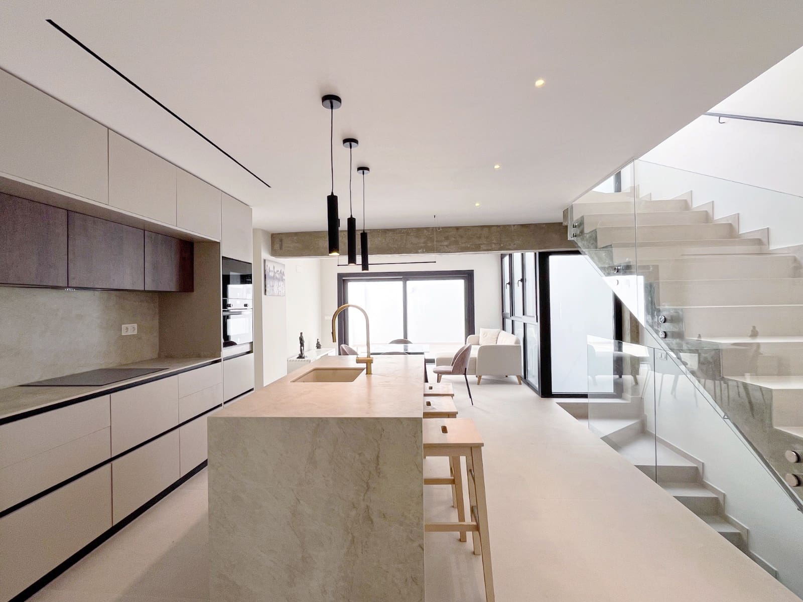 3 slaapkamer Villa te koop in Malaga stad met zwembad garage - € 750.000 (Ref: 9251851)