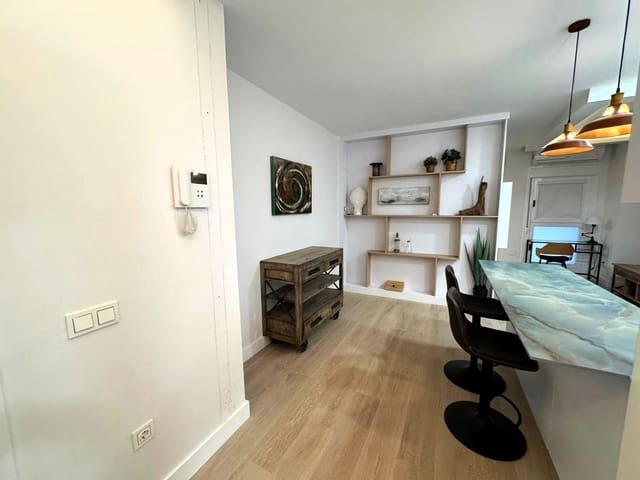 1 slaapkamer Flat te huur in La Malagueta, Málaga stad - € 1.350 (Ref: 9371735)