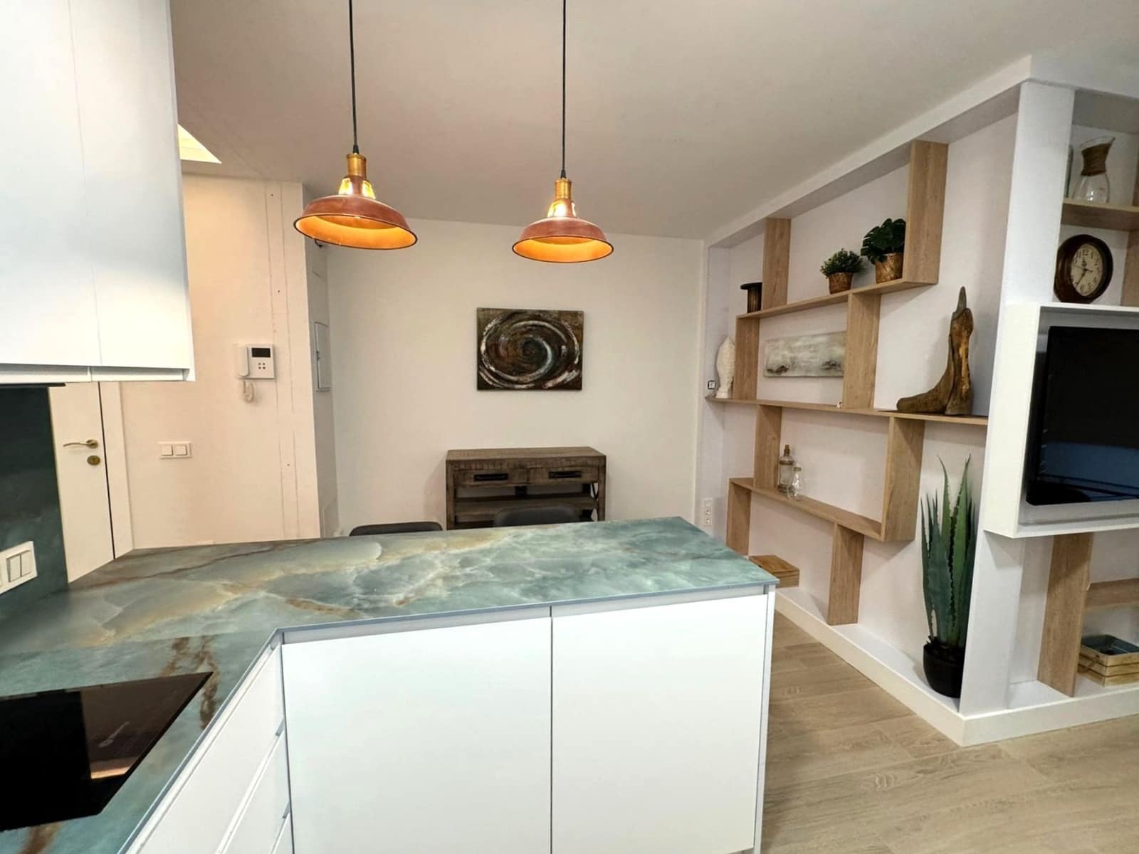 Appartement de 1 chambre à louer à Malaga ville - 1 350 € (Ref: 9371735)