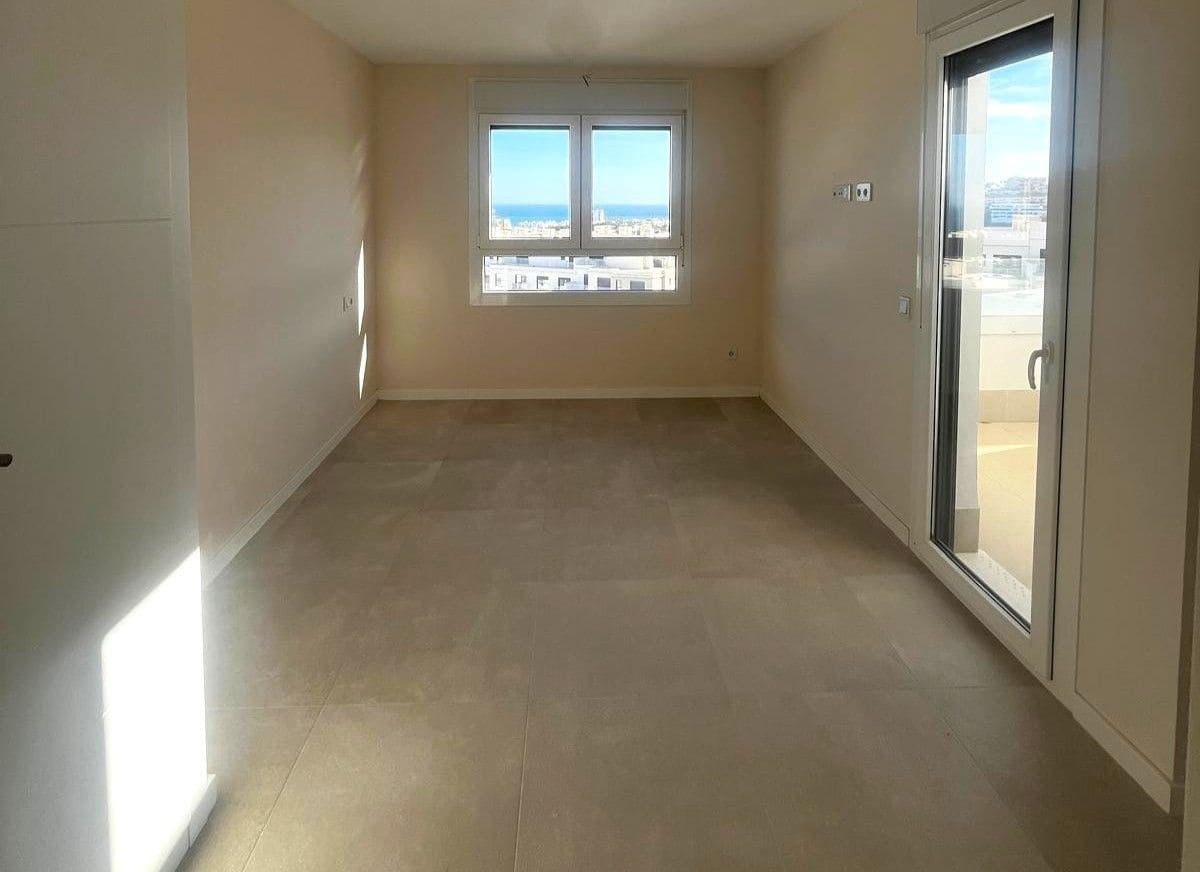 3 slaapkamer Halfvrijstaande villa te koop in La Cala de Mijas met zwembad garage - € 890.000 (Ref: 9421873)