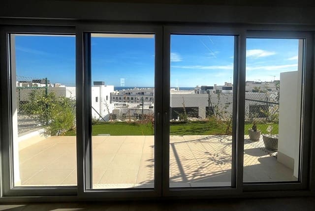 3 slaapkamer Halfvrijstaande villa te koop in La Cala de Mijas, Mijas met zwembad garage - € 890.000 (Ref: 9421873)