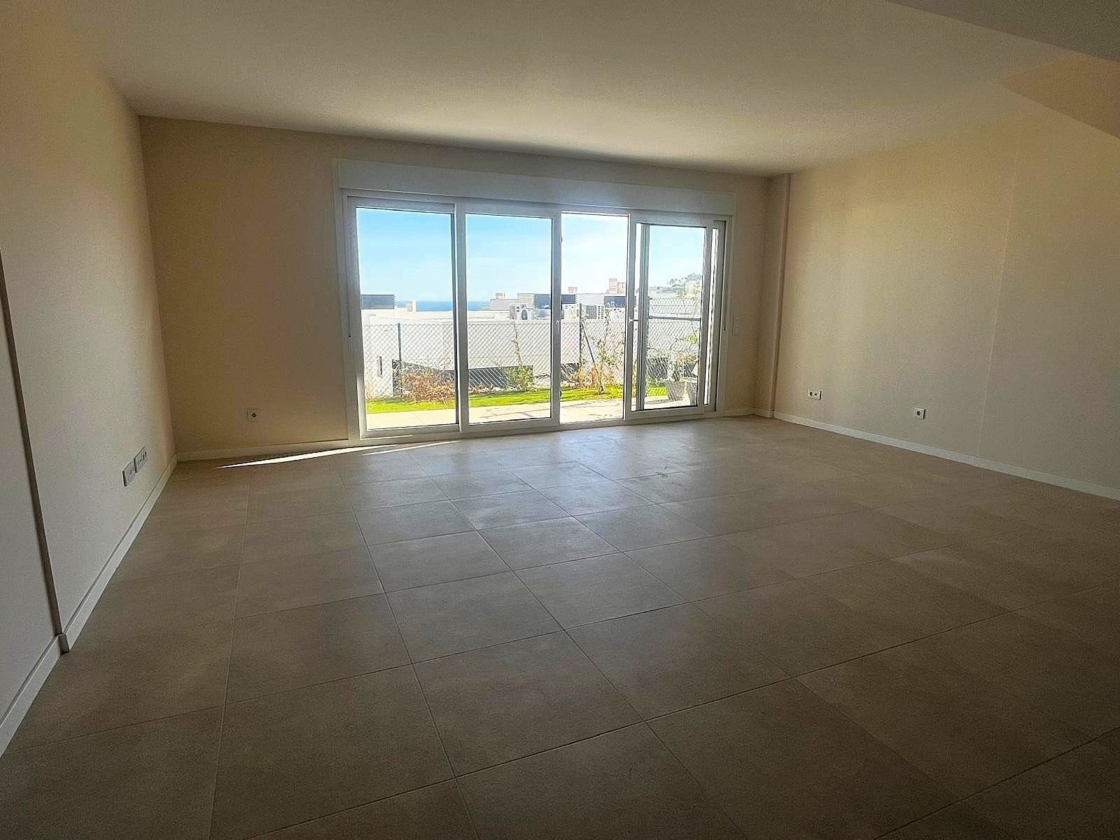 3 slaapkamer Halfvrijstaande villa te koop in La Cala de Mijas met zwembad garage - € 890.000 (Ref: 9421873)