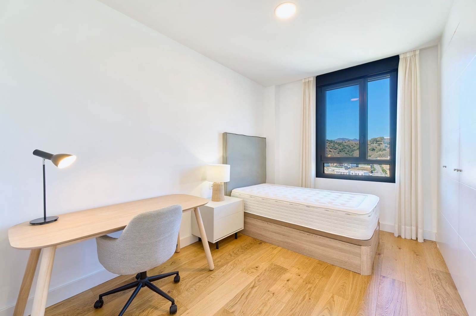 4 slaapkamer Penthouse te koop in Malaga stad met zwembad garage - € 1.300.000 (Ref: 9426881)