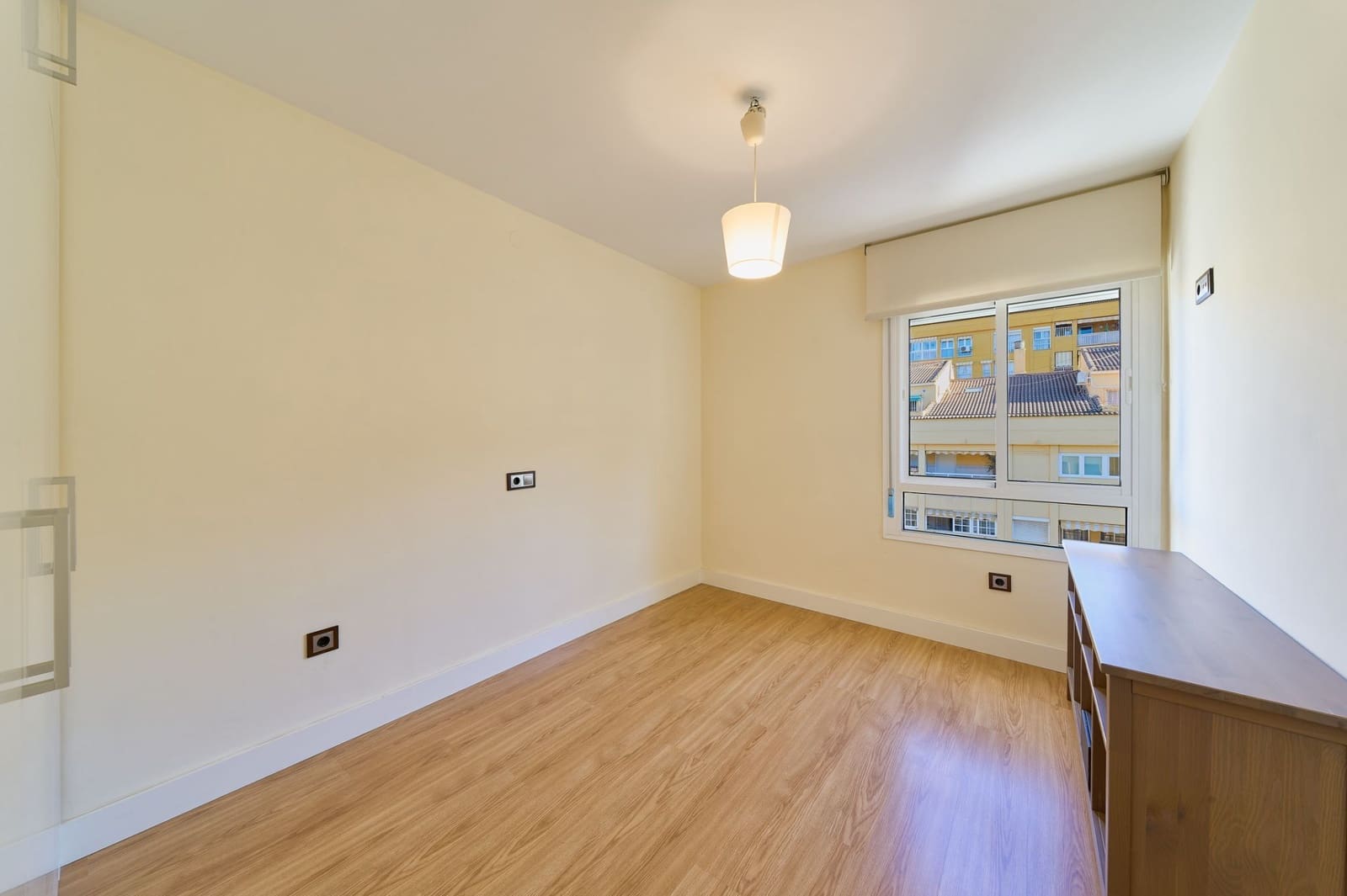 3 soverom Leilighet til salgs i Malaga by med svømmebasseng garasje - € 645 000 (Ref: 9436705)