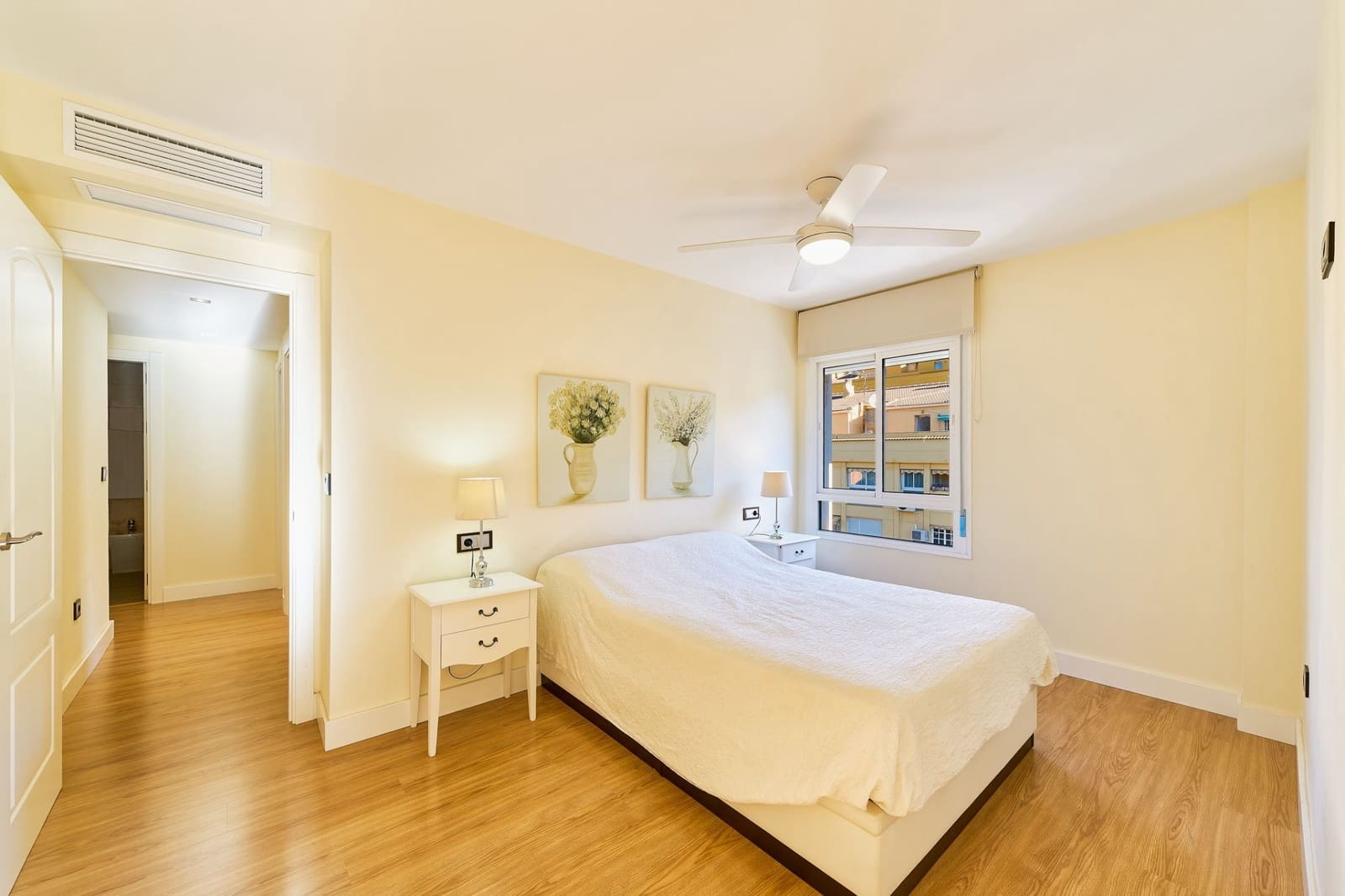 3 soverom Leilighet til salgs i Malaga by med svømmebasseng garasje - € 645 000 (Ref: 9436705)