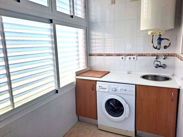 3 makuuhuone Asunto vuokrattavana paikassa Málaga kaupunki mukana uima-altaan - 1 600 € (Ref: 9501852)