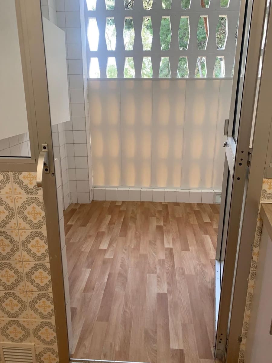 5 quarto Apartamento para arrendar em Malaga cidade com piscina garagem - 2 500 € (Ref: 9540779)