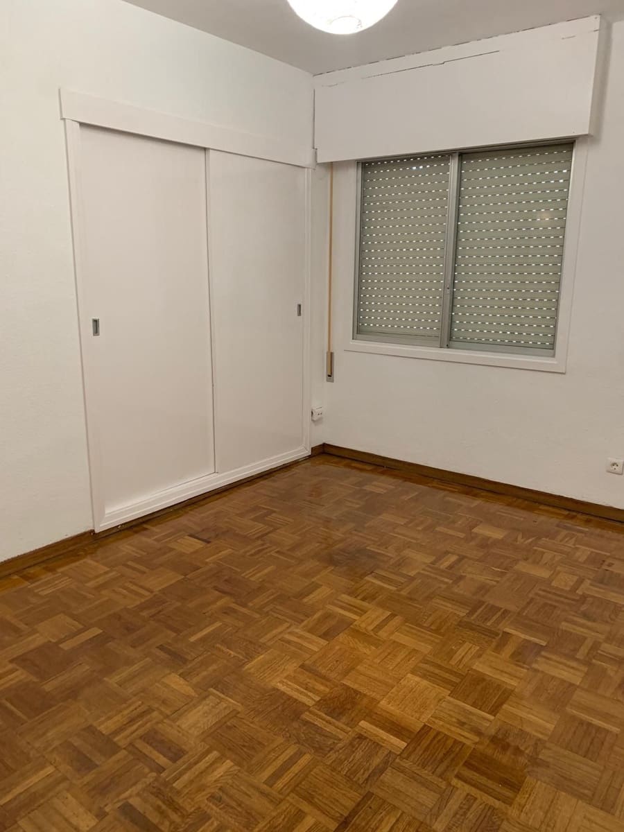 5 quarto Apartamento para arrendar em Malaga cidade com piscina garagem - 2 500 € (Ref: 9540779)