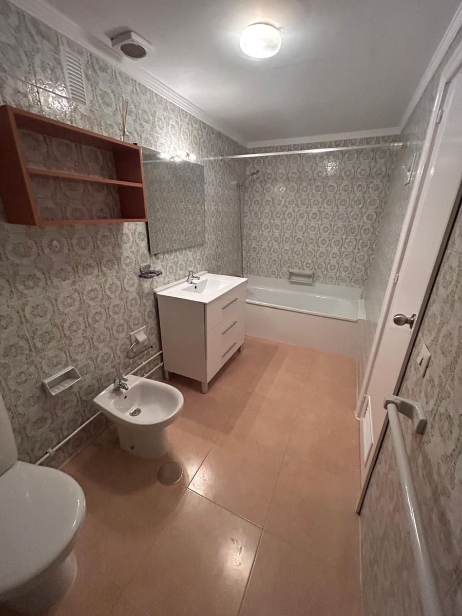 5 quarto Apartamento para arrendar em Malaga cidade com piscina garagem - 2 500 € (Ref: 9540779)