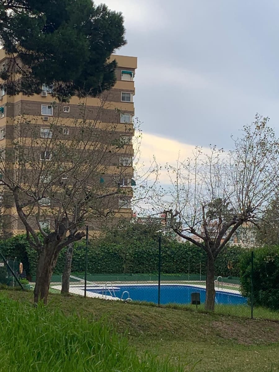 5 quarto Apartamento para arrendar em Malaga cidade com piscina garagem - 2 500 € (Ref: 9540779)