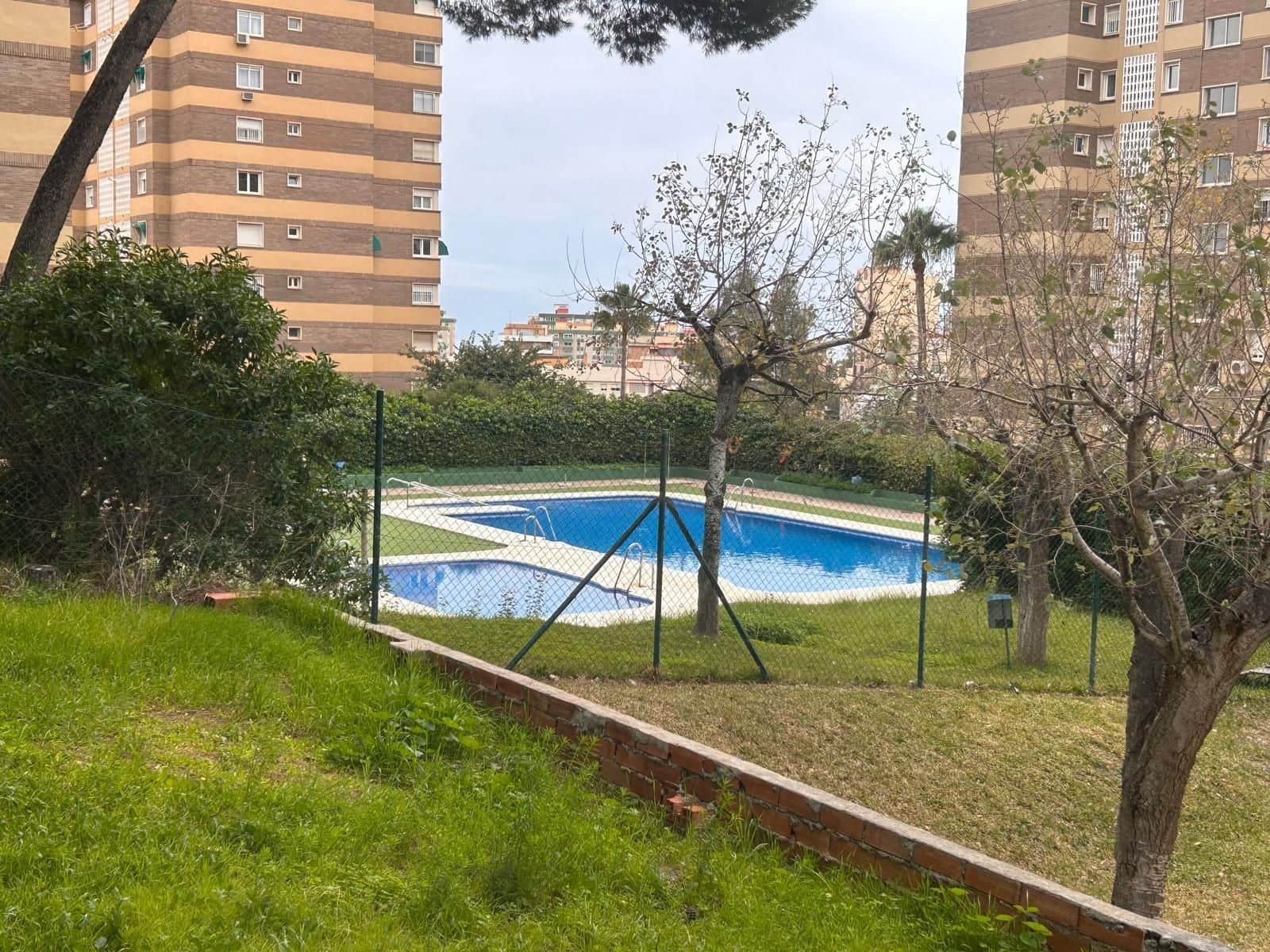 5 quarto Apartamento para arrendar em Malaga cidade com piscina garagem - 2 500 € (Ref: 9540779)
