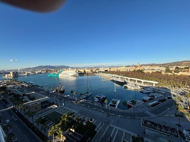 Piso de 3 habitaciones en Málaga ciudad en alquiler con garaje - 5.000 € (Ref: 9540780)