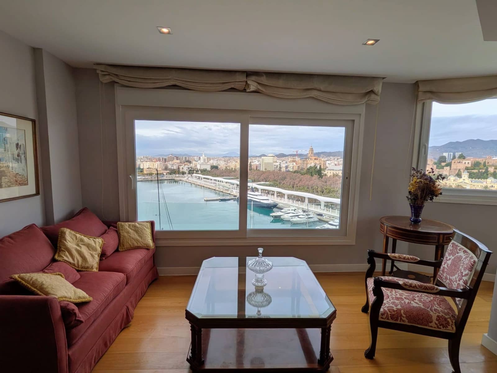 Piso de 3 habitaciones en Málaga ciudad en alquiler con garaje - 5.000 € (Ref: 9540780)