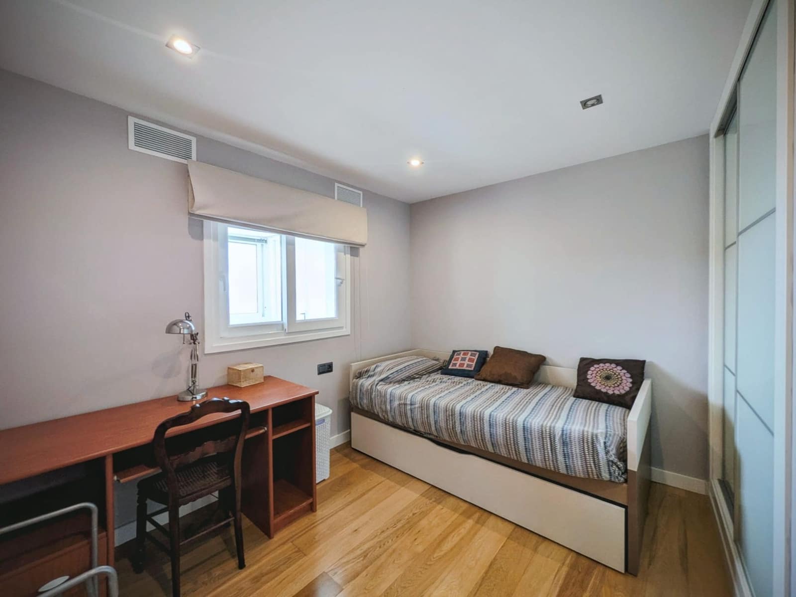 Piso de 3 habitaciones en Málaga ciudad en alquiler con garaje - 5.000 € (Ref: 9540780)