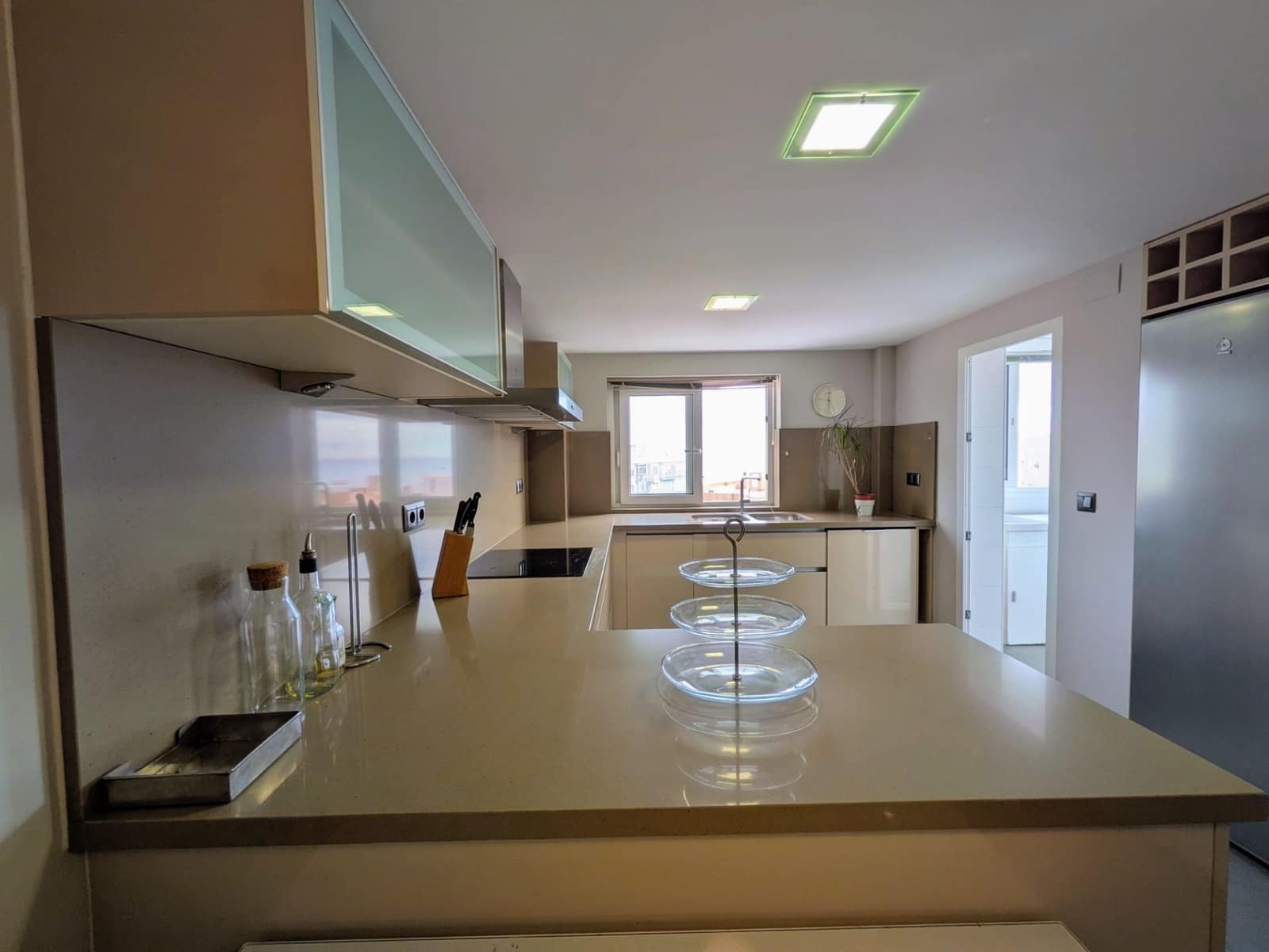 Piso de 3 habitaciones en Málaga ciudad en alquiler con garaje - 5.000 € (Ref: 9540780)