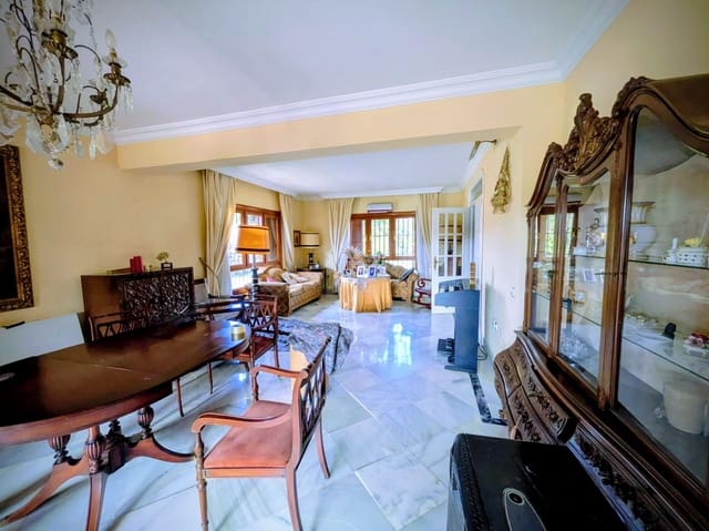 7 soverom Villa til salgs i El Candado, Málaga by med svømmebasseng garasje - € 1 700 000 (Ref: 9543053)