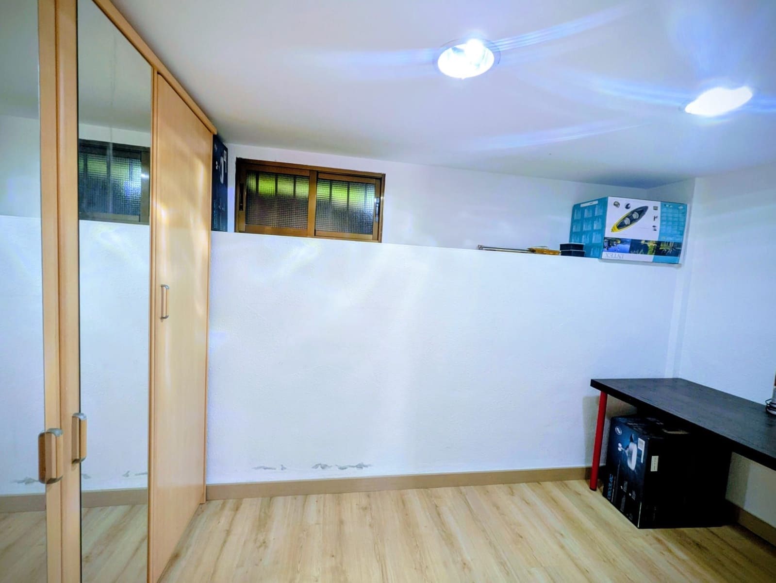 3 soveværelse Semi-Rækkehus til salg i Malaga by med swimmingpool garage - € 575.000 (Ref: 9543054)