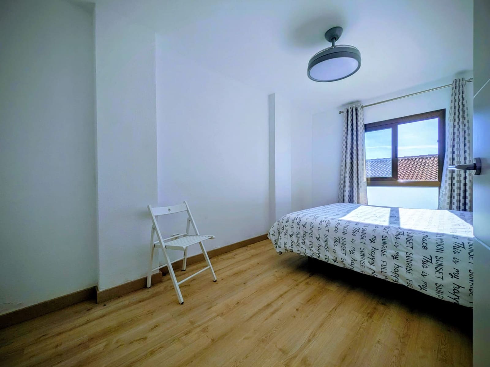 3 soveværelse Semi-Rækkehus til salg i Malaga by med swimmingpool garage - € 575.000 (Ref: 9543054)