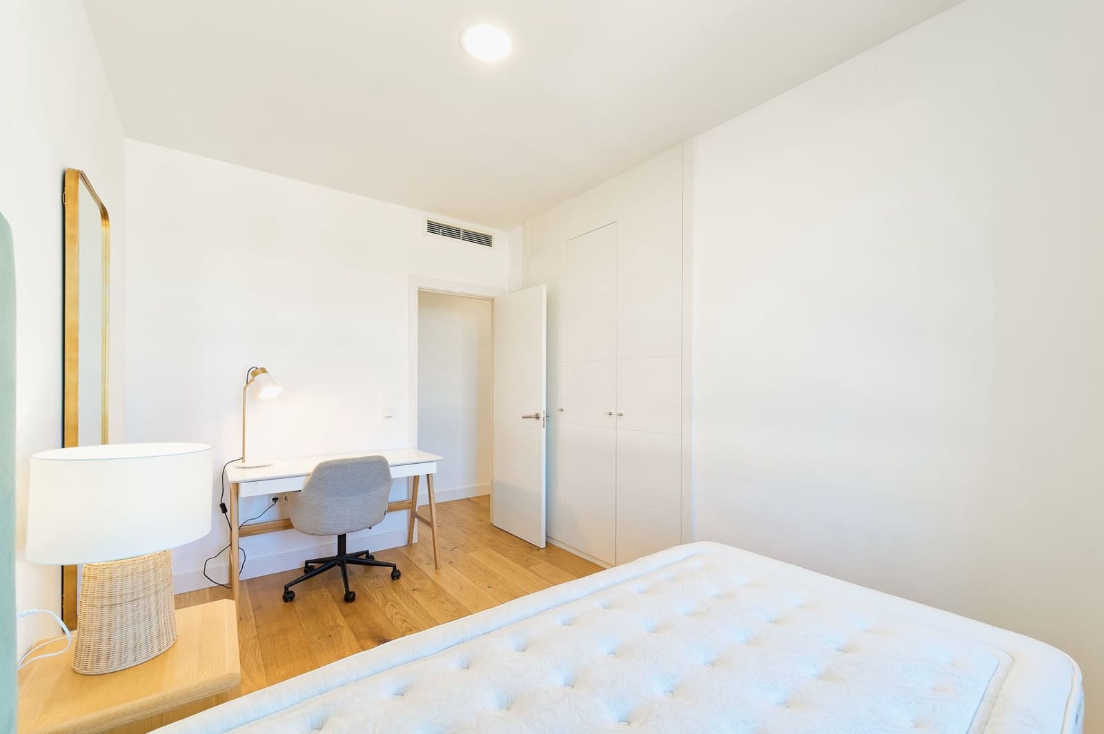 4 soverom Penthouse til salgs i Malaga by med svømmebasseng garasje - € 990 000 (Ref: 9721090)