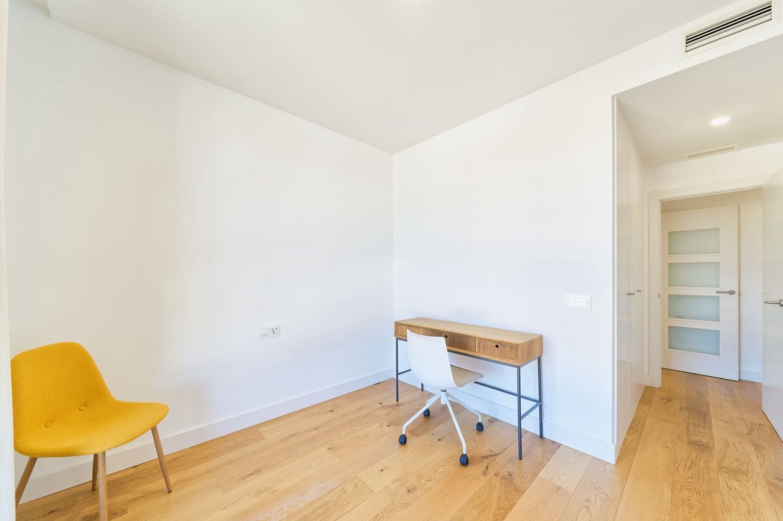 4 soverom Penthouse til salgs i Malaga by med svømmebasseng garasje - € 990 000 (Ref: 9721090)