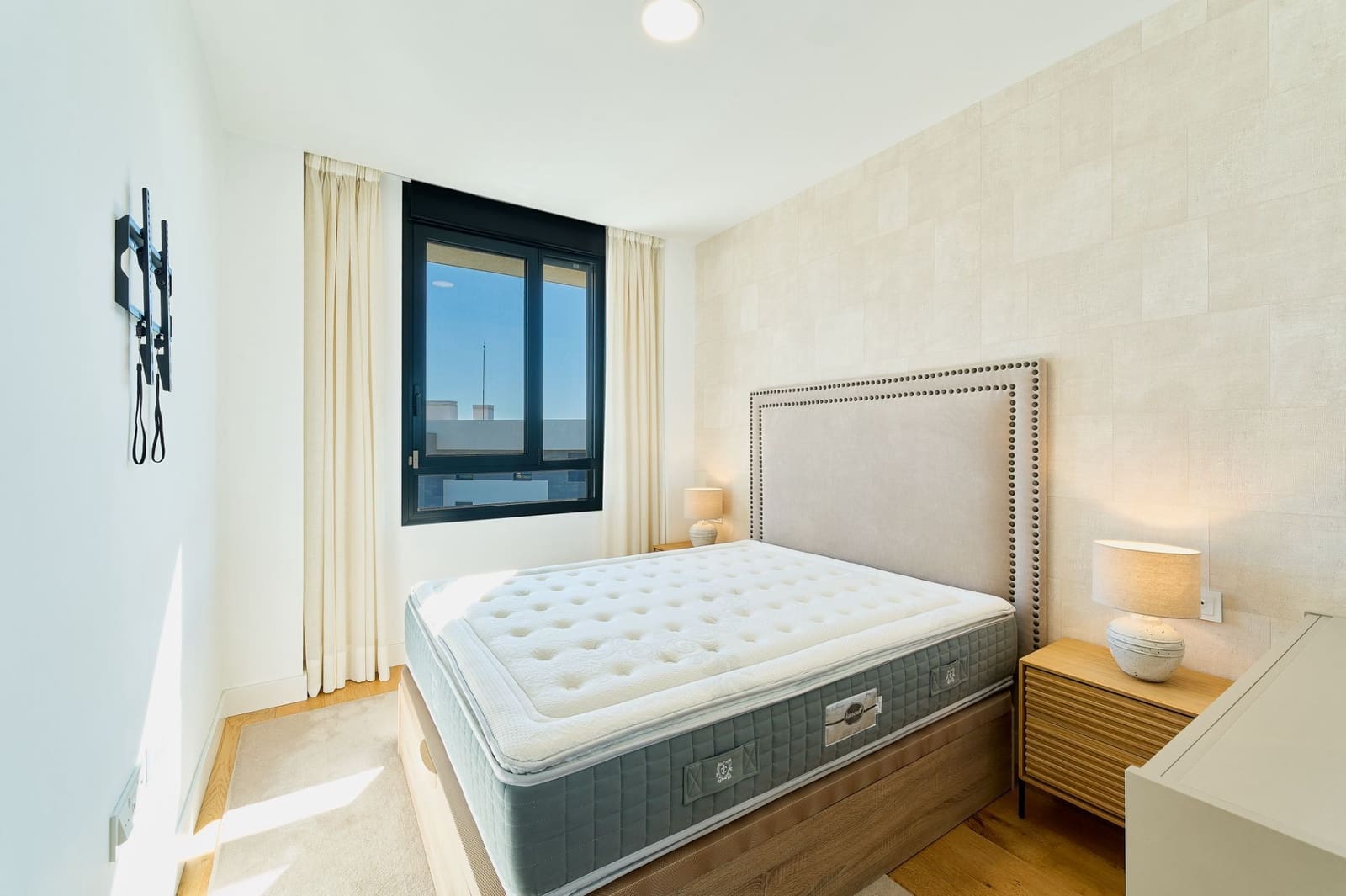 4 soverom Penthouse til salgs i Malaga by med svømmebasseng garasje - € 990 000 (Ref: 9721090)