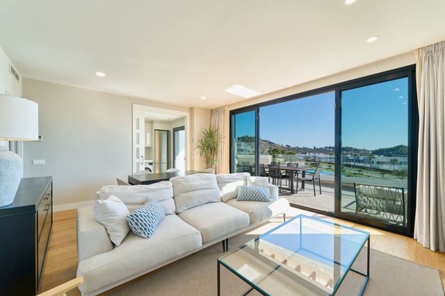 4 soverom Penthouse til salgs i Colinas del Limonar, Málaga by med svømmebasseng garasje - € 990 000 (Ref: 9721090)