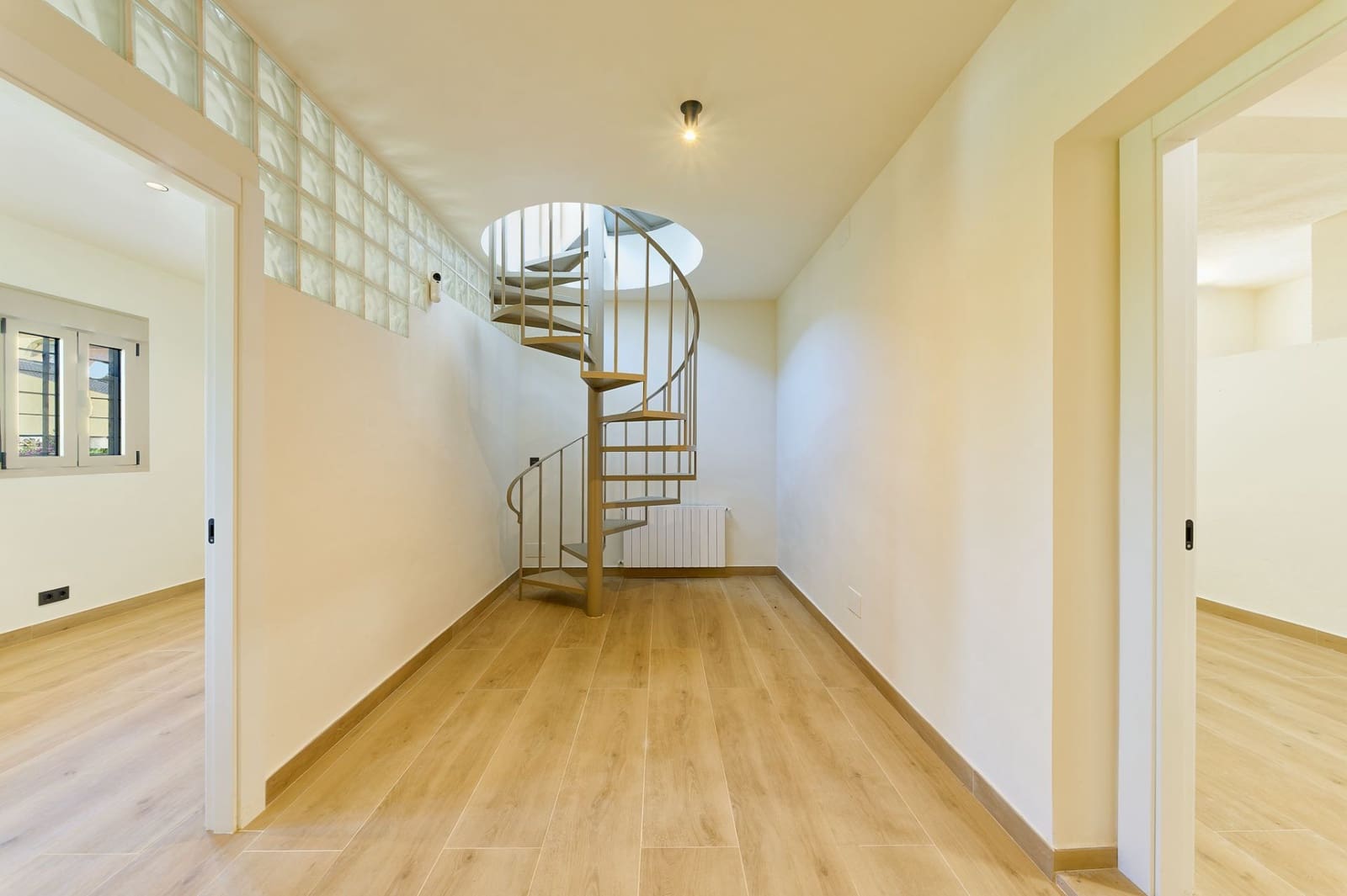 3 slaapkamer Halfvrijstaande villa te koop in Malaga stad - € 785.000 (Ref: 9833227)