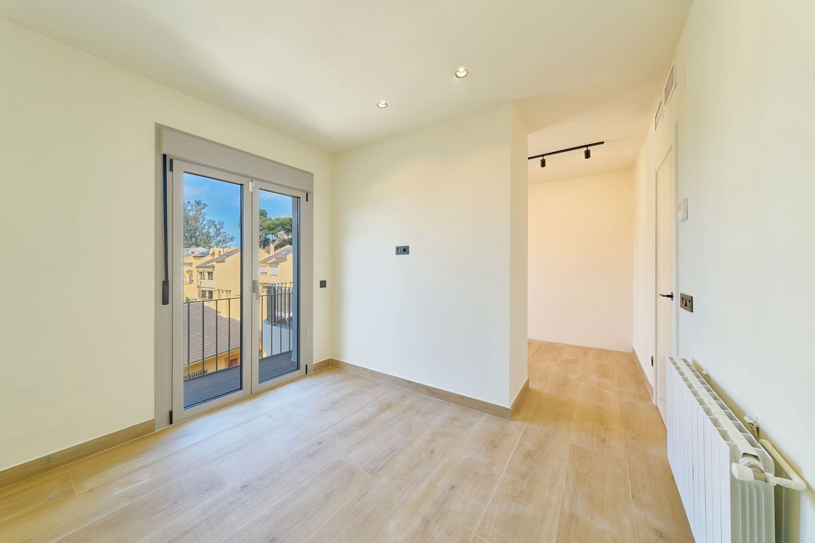 3 slaapkamer Halfvrijstaande villa te koop in Malaga stad - € 785.000 (Ref: 9833227)