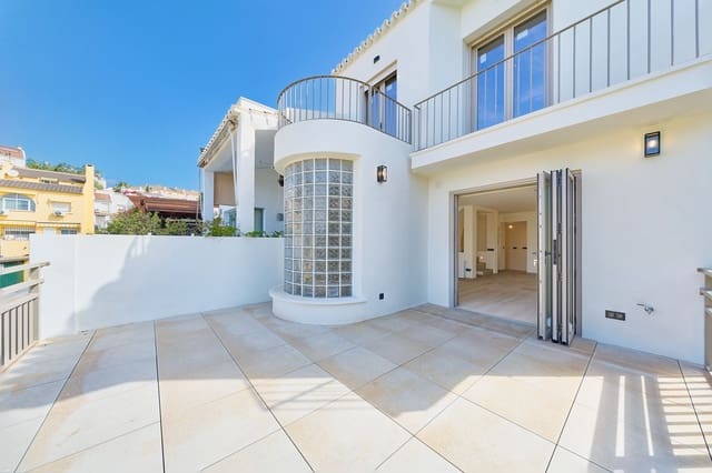 3 slaapkamer Halfvrijstaande villa te koop in Cerrado de Calderon, Málaga stad - € 785.000 (Ref: 9833227)