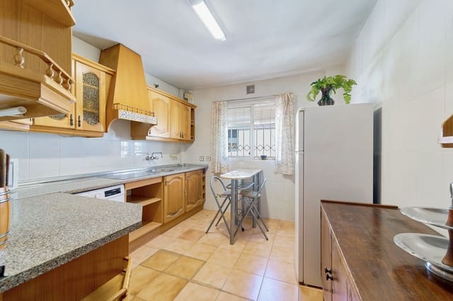 3 soverom Leilighet til salgs i Málaga by med garasje - € 550 000 (Ref: 9842117)