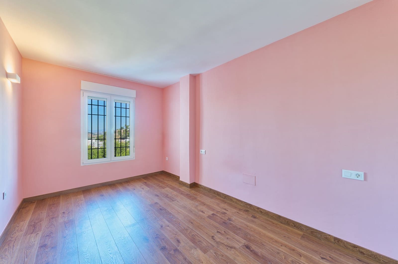 Chalet de 4 habitaciones en Málaga ciudad en venta con piscina garaje - 1.370.000 € (Ref: 9850740)