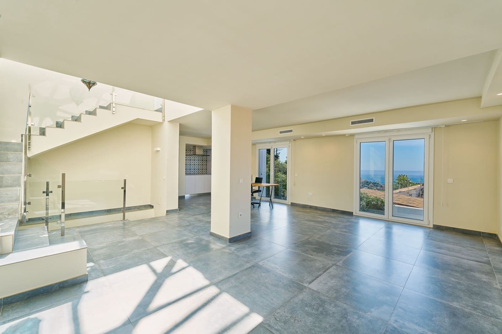 Chalet de 4 habitaciones en Málaga ciudad en venta con piscina garaje - 1.370.000 € (Ref: 9850740)
