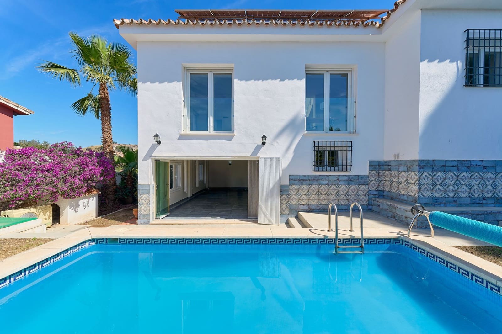 Chalet de 4 habitaciones en Málaga ciudad en venta con piscina garaje - 1.370.000 € (Ref: 9850740)