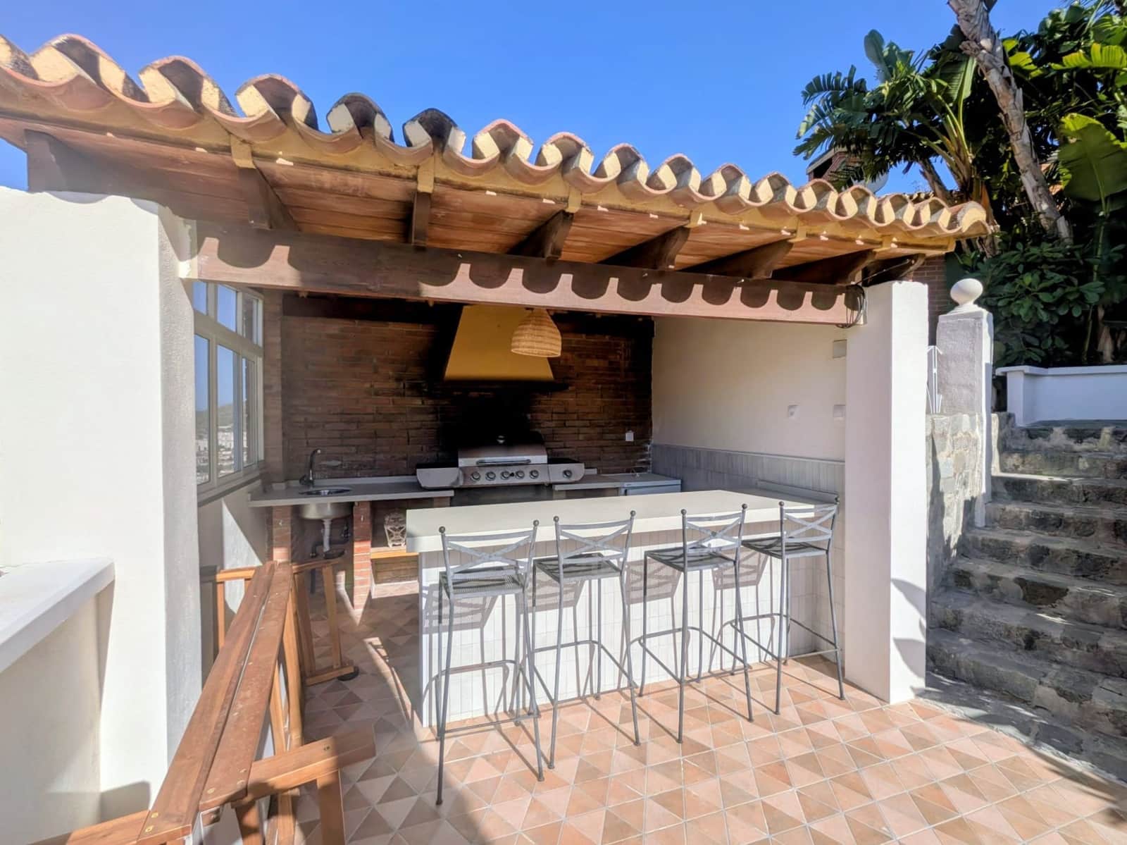 5 camera da letto Villa da affittare in Malaga citta con piscina garage - 5.000 € (Rif: 9912495)