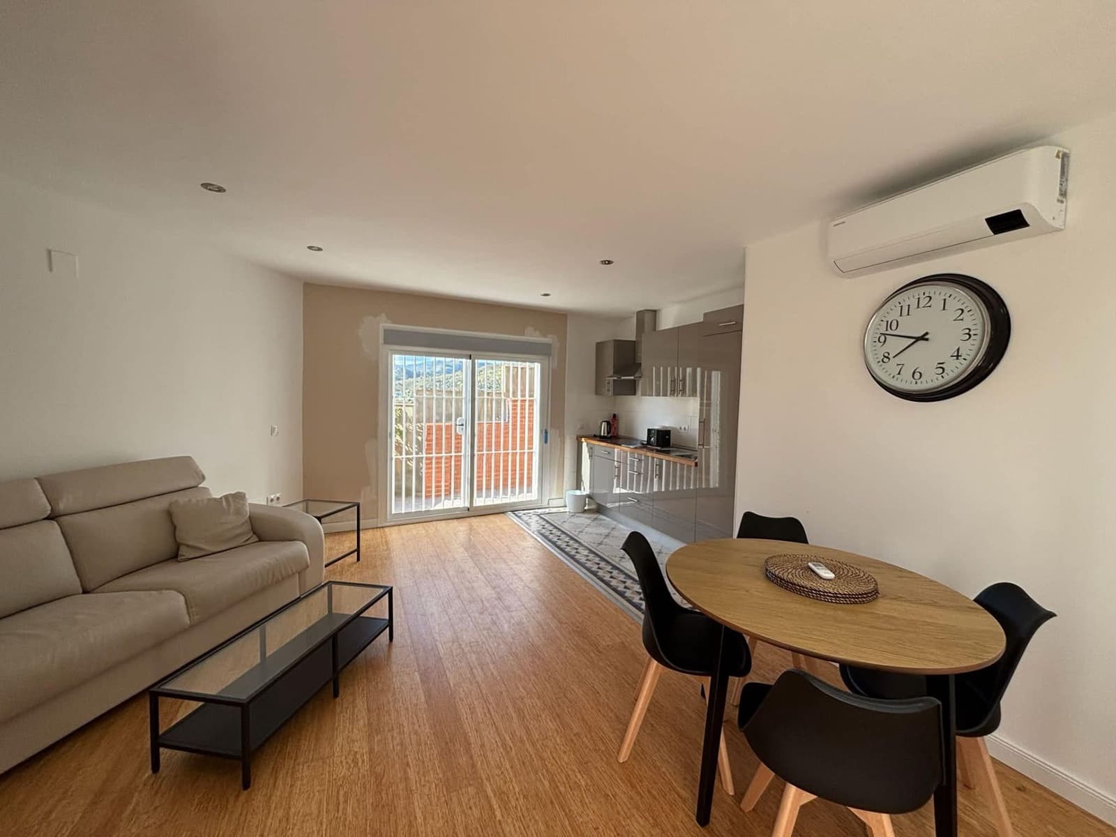 5 camera da letto Villa da affittare in Malaga citta con piscina garage - 5.000 € (Rif: 9912495)